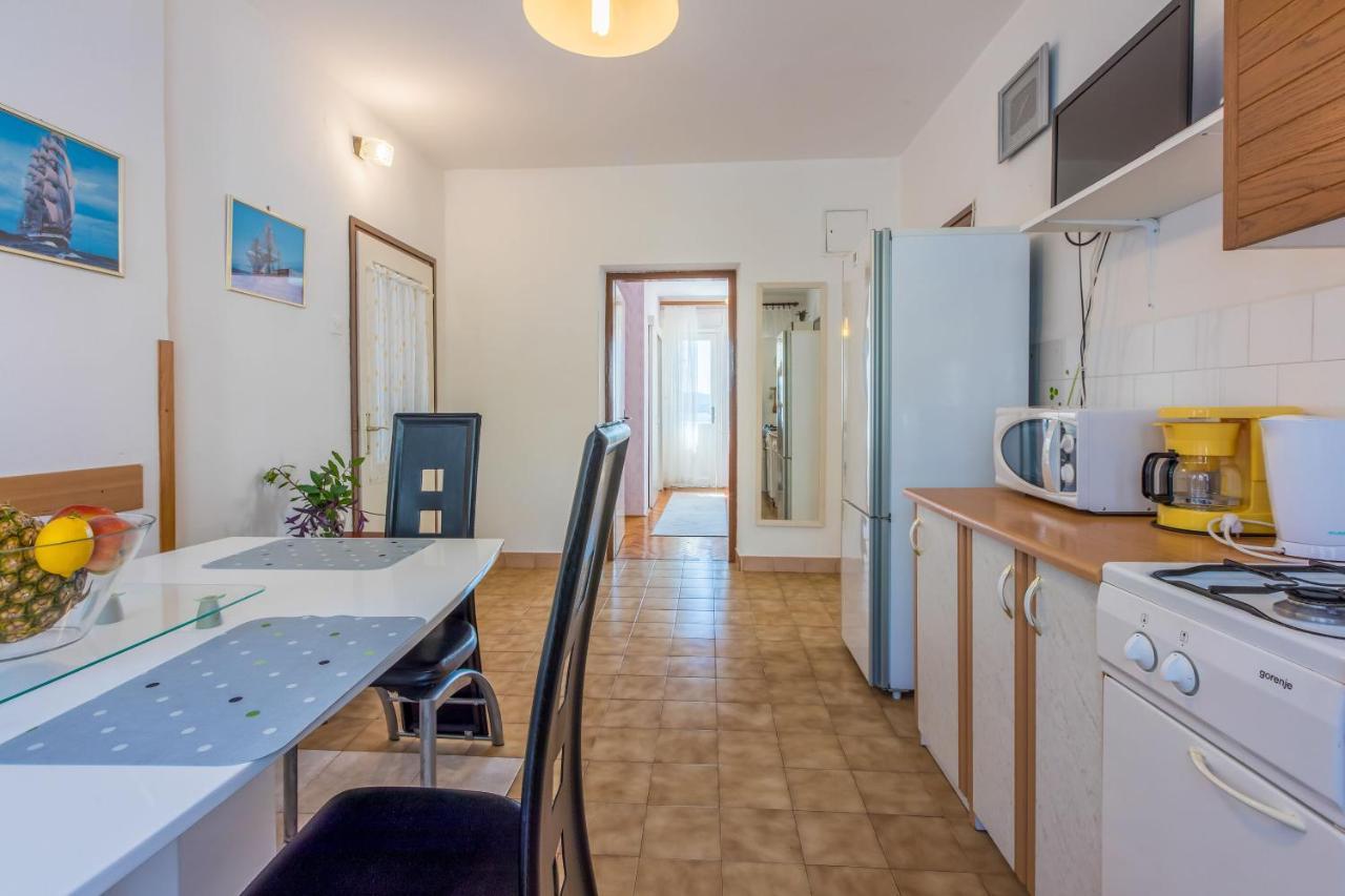 Apartments Danica Dramalj Eksteriør billede