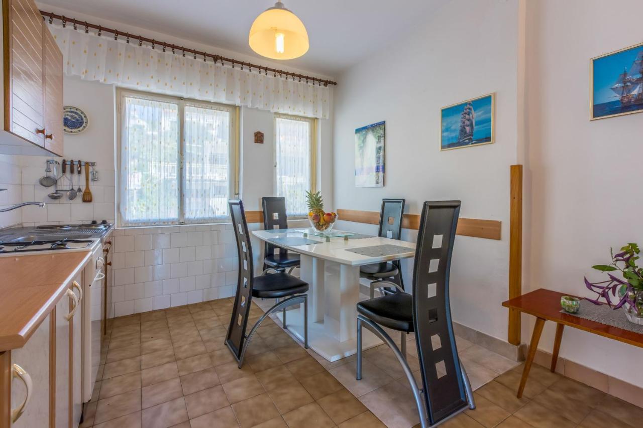 Apartments Danica Dramalj Eksteriør billede